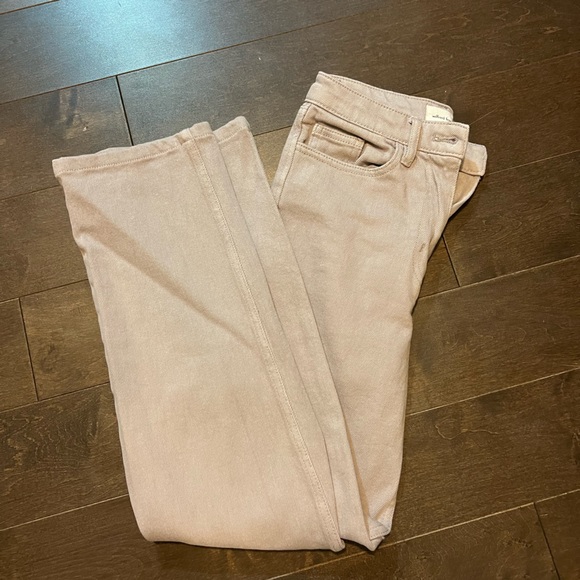 The Melina pant aritzia (not leather) - Picture 3 of 3